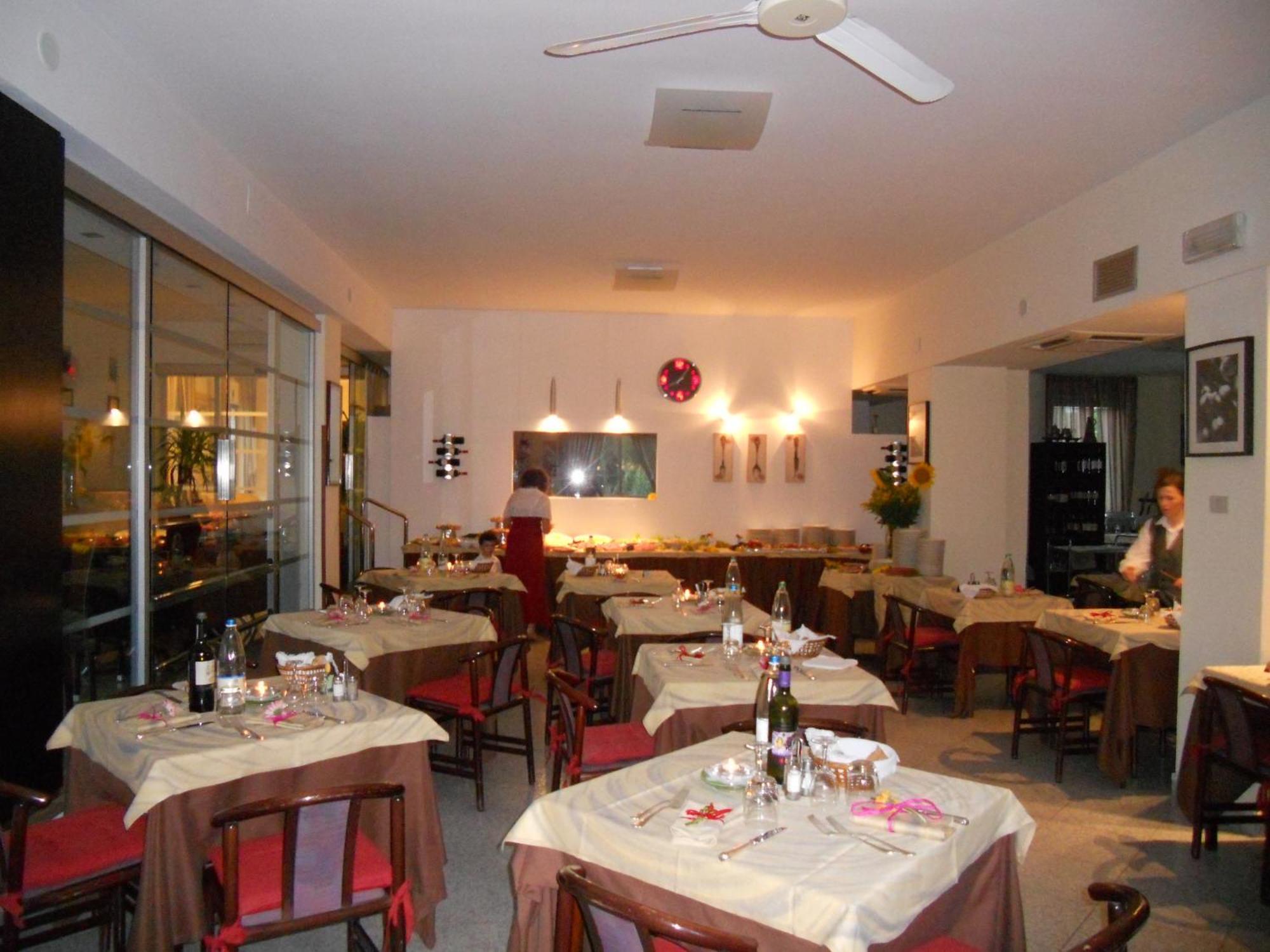Hotel King Marina di Pietrasanta Luaran gambar