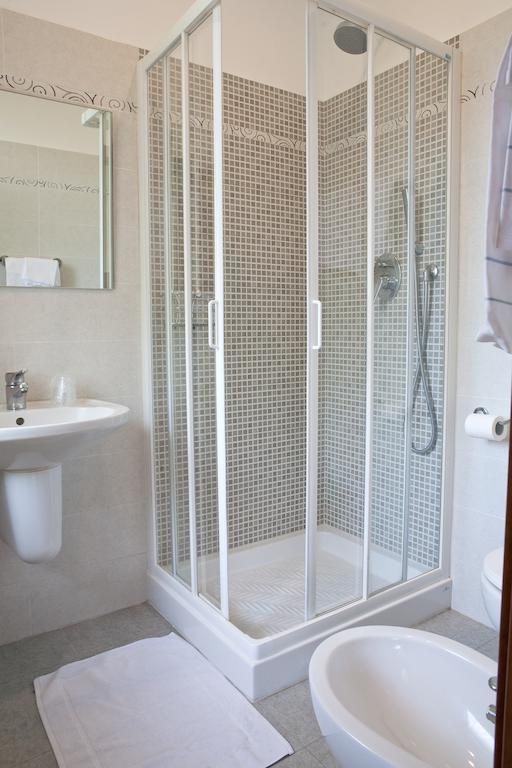 Hotel King Marina di Pietrasanta Bilik gambar