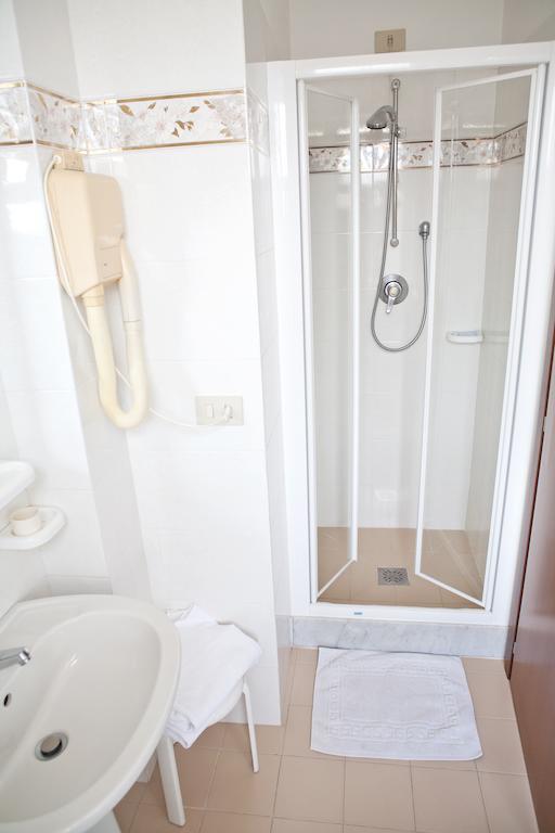 Hotel King Marina di Pietrasanta Bilik gambar